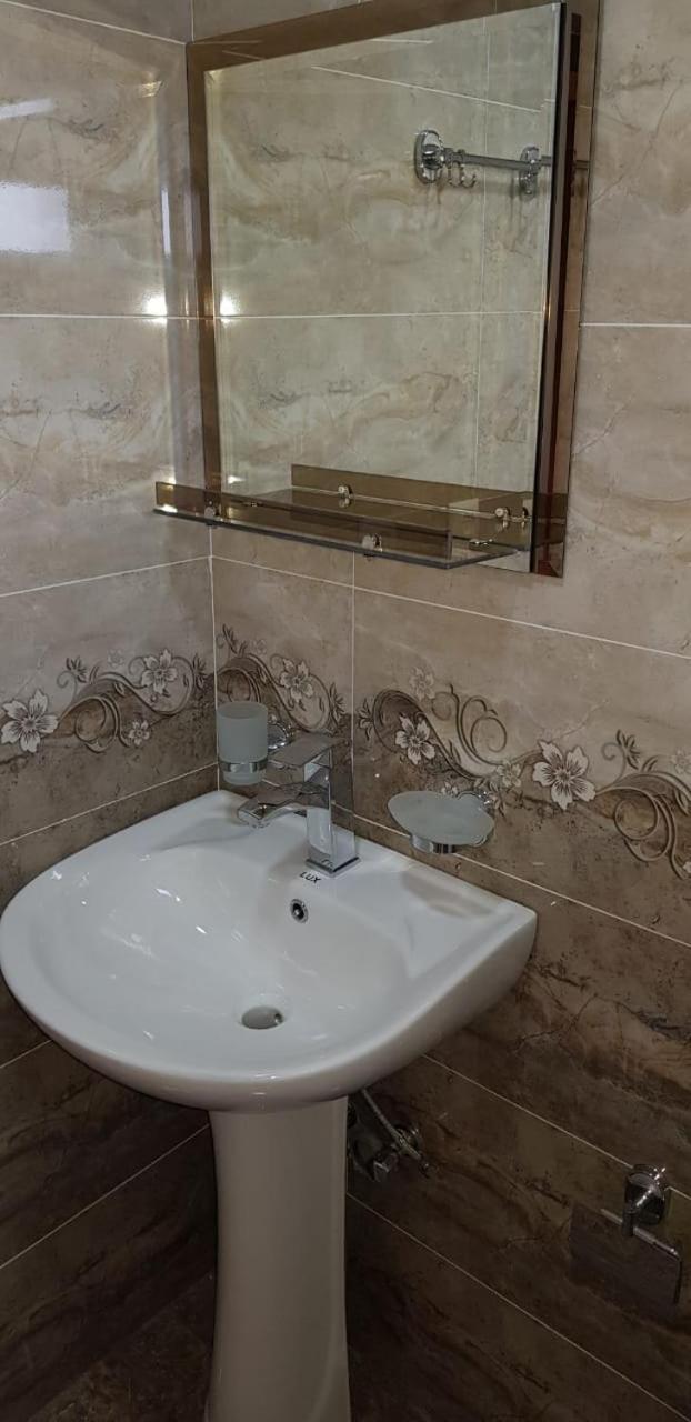 Sweet Night Hotel Kazbegi Luaran gambar